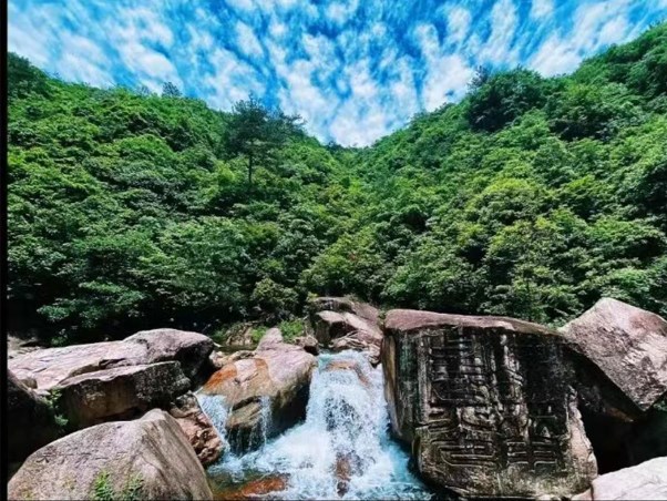 天臺山石梁飛瀑2